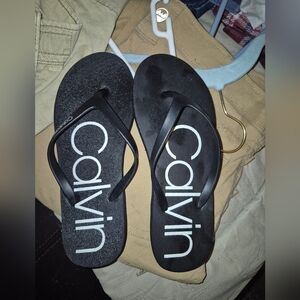 Nwot Calvin Black Flip Flops